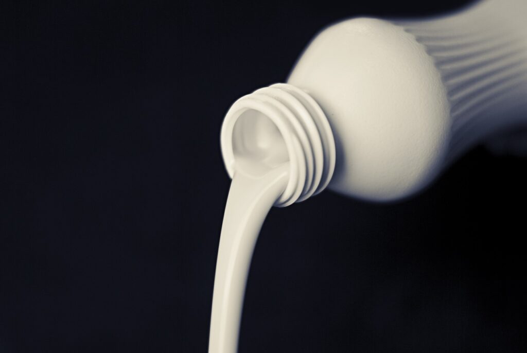 milk, liquid, flowing